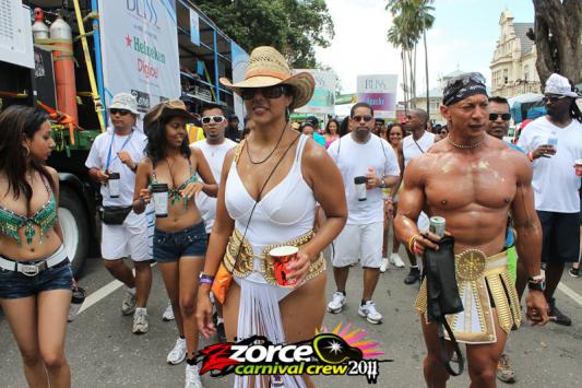 111801-ZORCE.jpg